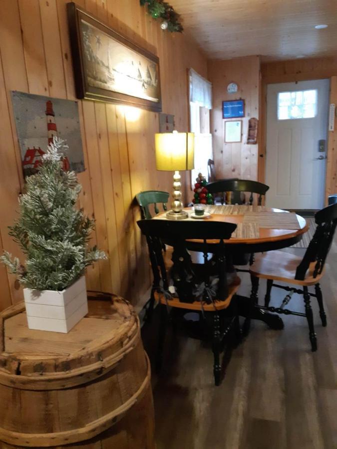 Big Axe Bed & Breakfast Otis Dış mekan fotoğraf